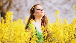 girl-1319112_960_720
