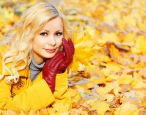 depositphotos_81211882-stock-photo-autumn-girl-fashion-blonde-beautiful